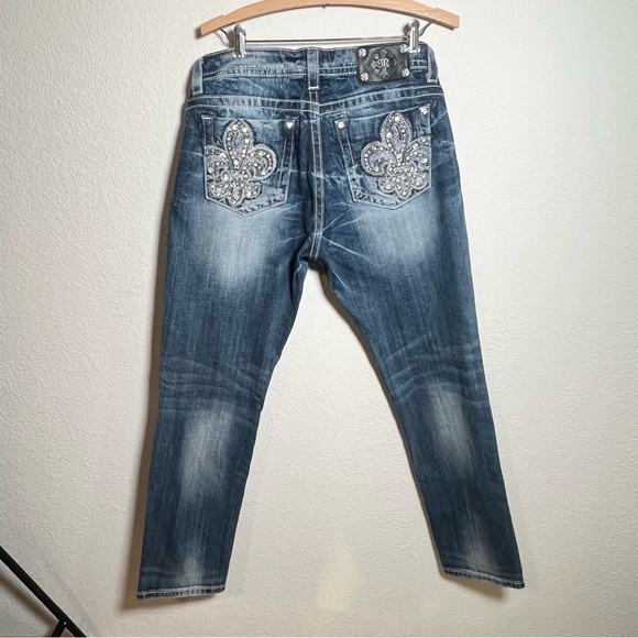Y2K 2000s mcbling Easy Skinny Miss Me Jeans with fleur de lis butt pockets - Picture 4 of 8
